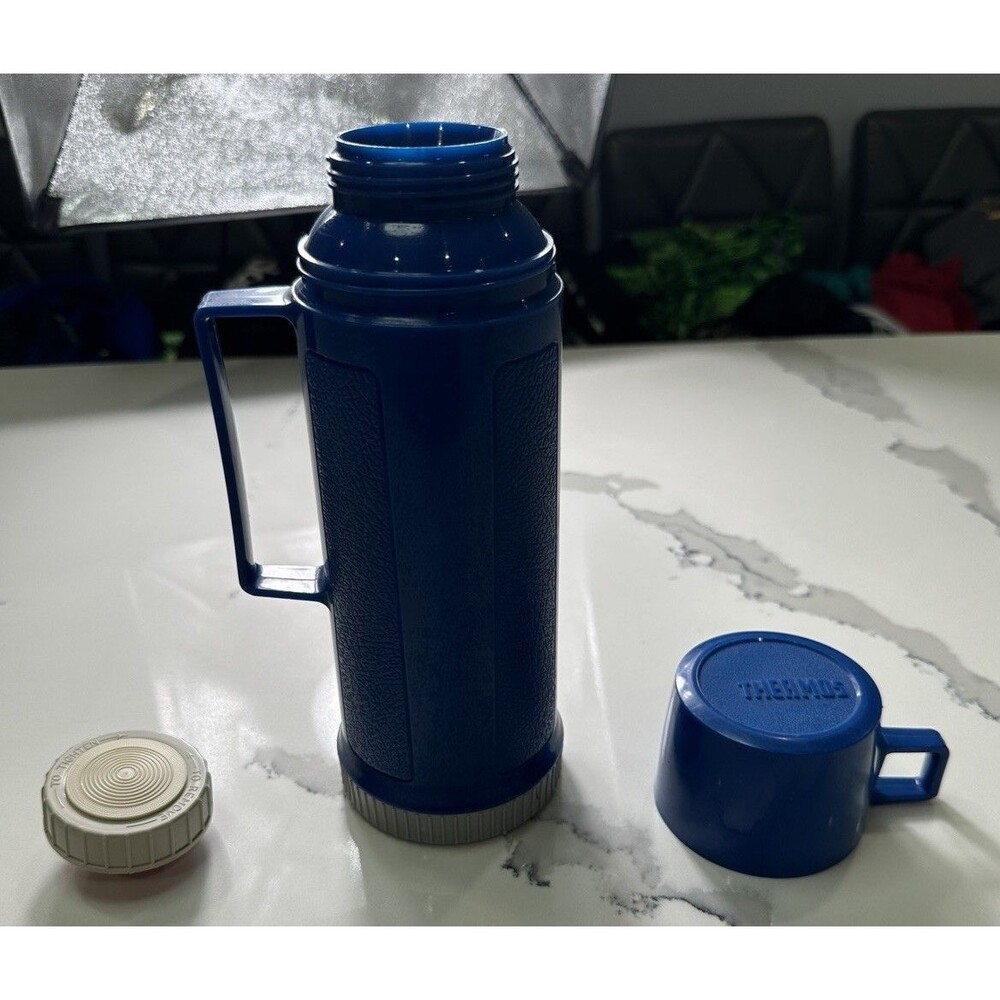 Vintage Thermos Brand Blue Plastic Bottle 1 Liter 100F Americas Original